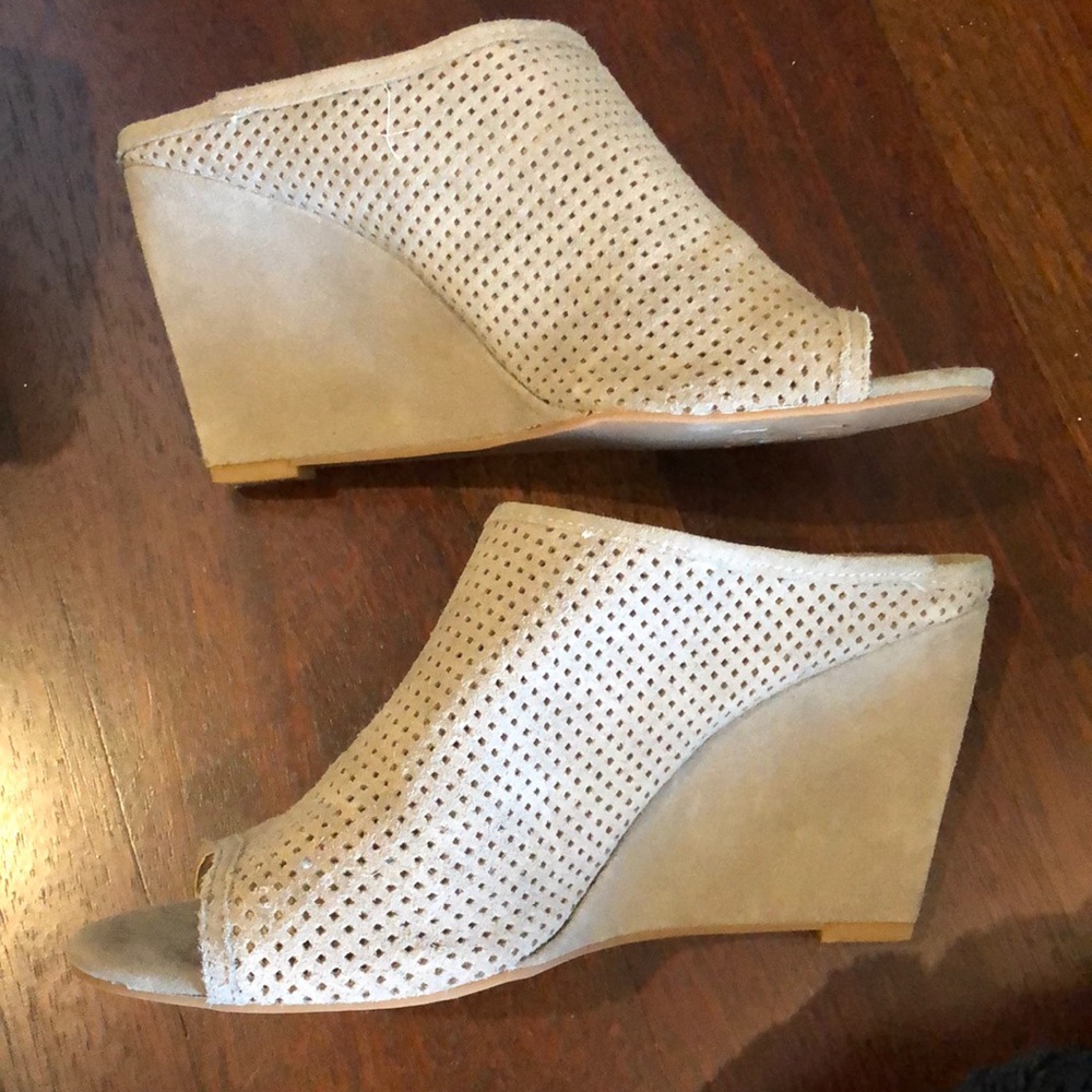Brand new Seychelles wedges